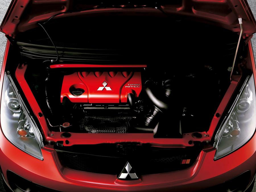  Mitsubishi Colt Ralliart Version-R 2006 года  (фото 10 из 19)
